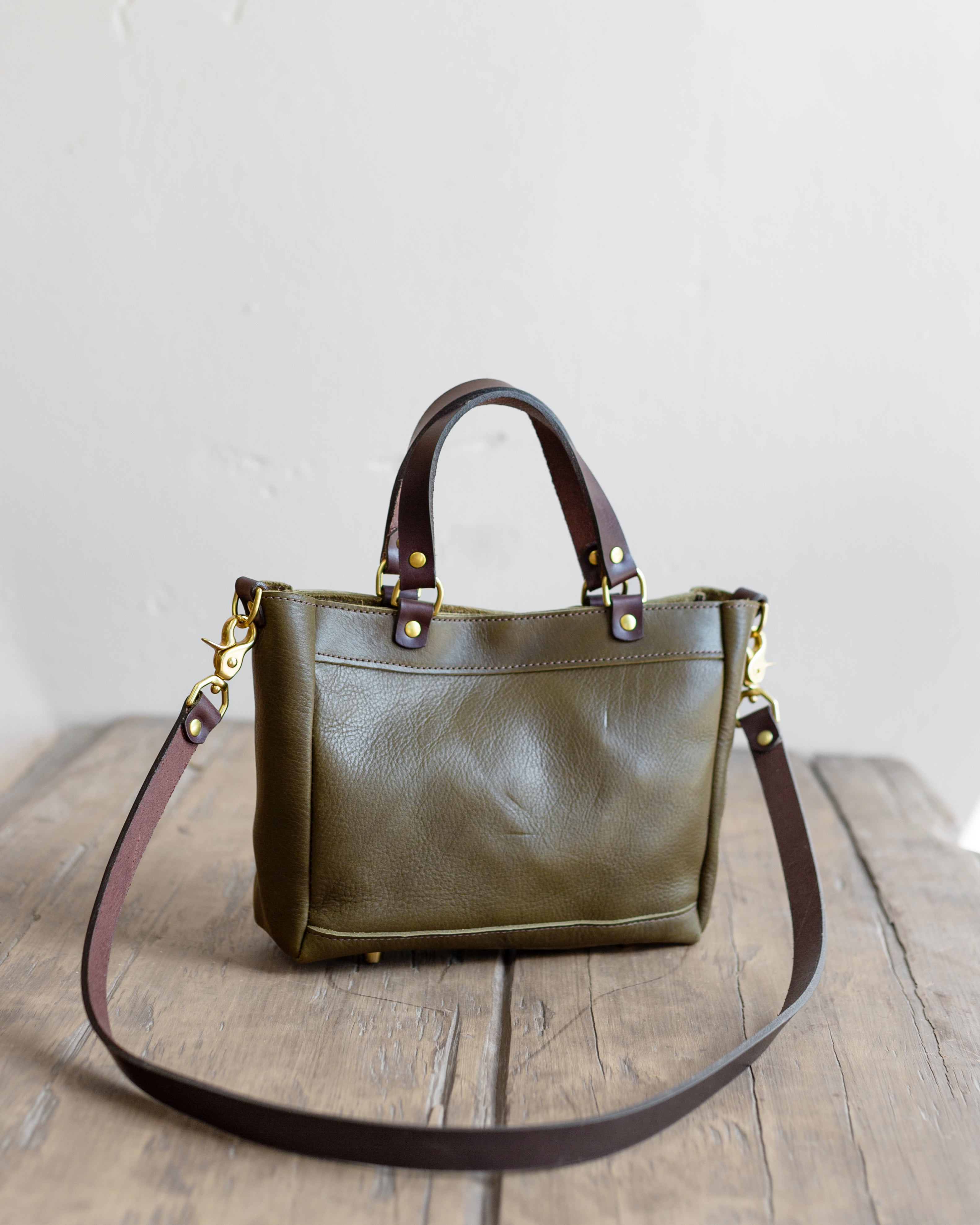 Amelia small bucket bag fossil sale