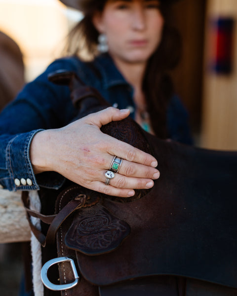 WHITE BUFFALO OVAL RING