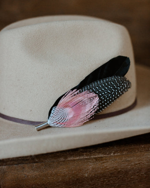 MAGNET HAT FEATHERS - Pink Peacock