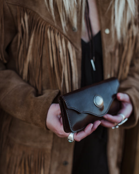 CONCHO ACCORDION WALLET - Dark Brown