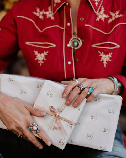 CROSSBOW GIFT WRAPPING