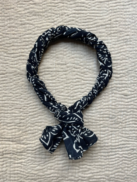 GOA SCARF - Black Floral