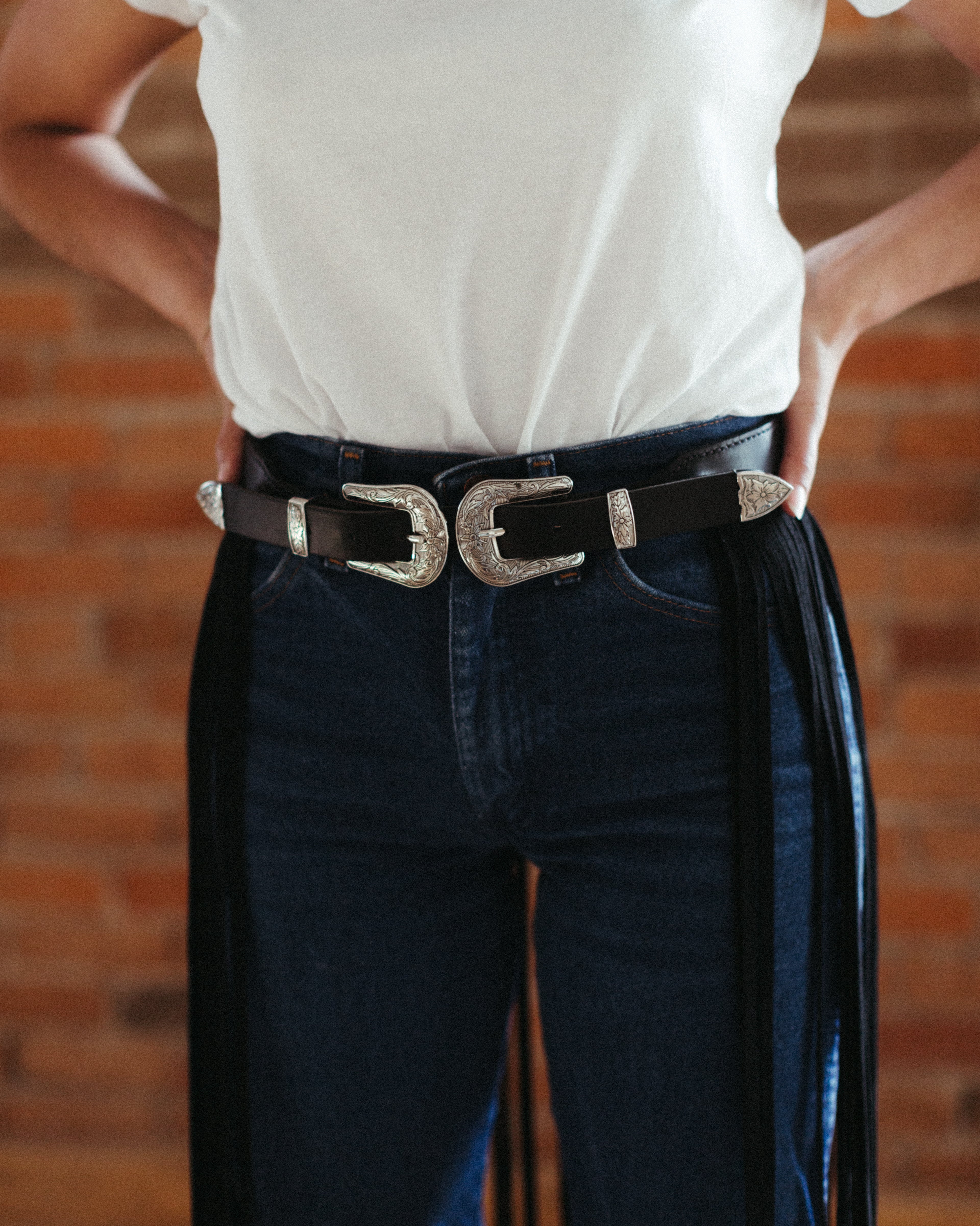 WOMENS_FRINGED_CUSTOM_LEATHER_  display picture 1