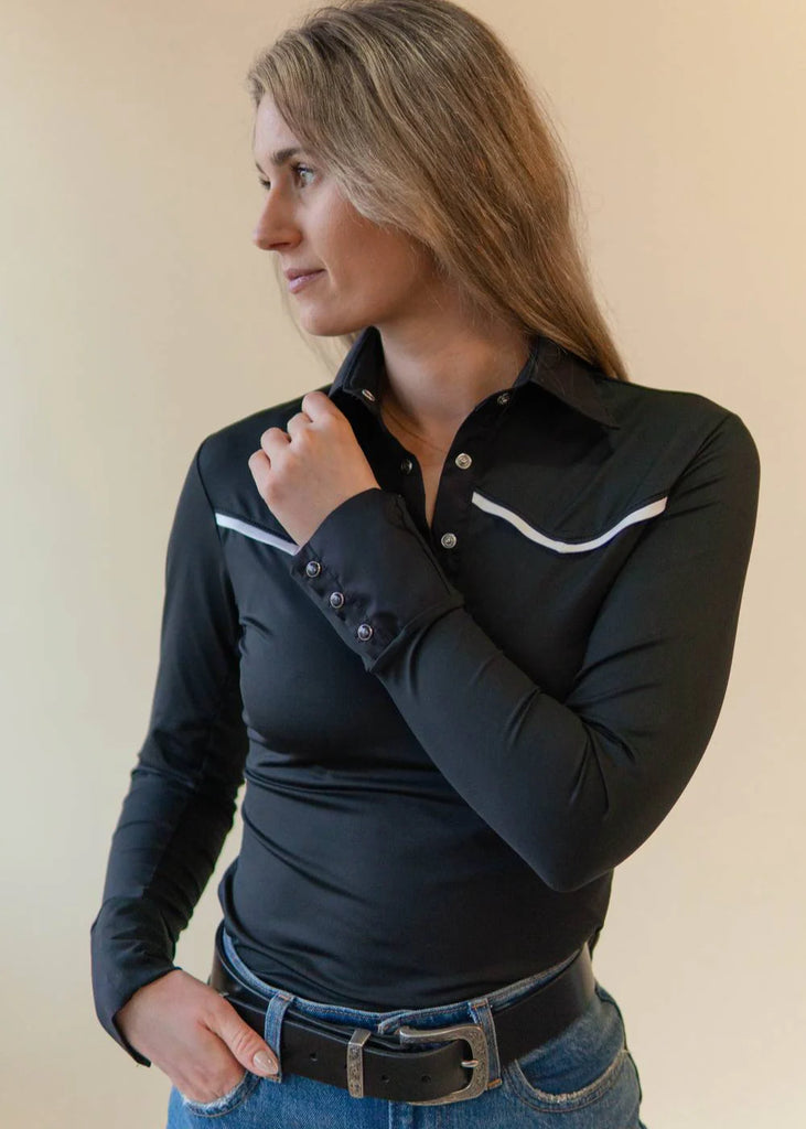 WOMENS PERFORMANCE WESTERN LONG SLEEVE BUTTON DOWN SHIRT