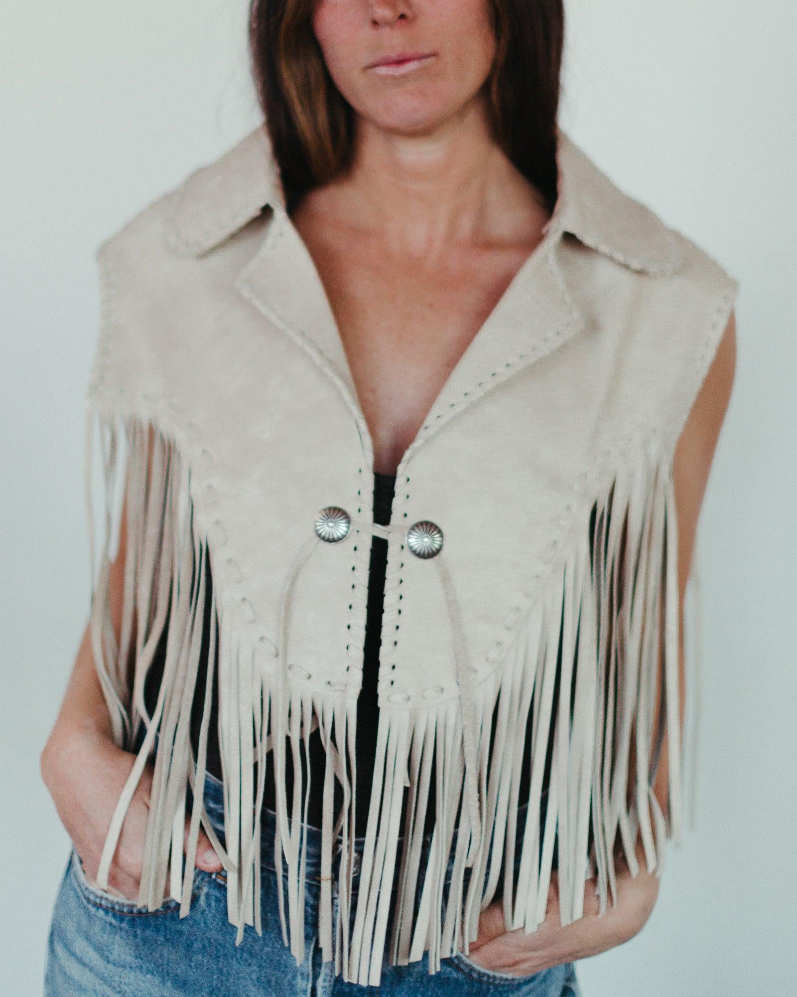 トップス NINE Fringe leather vest 100091534_06V_alt1_1920x2880.jpg